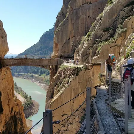 El Emigrante El Chorro