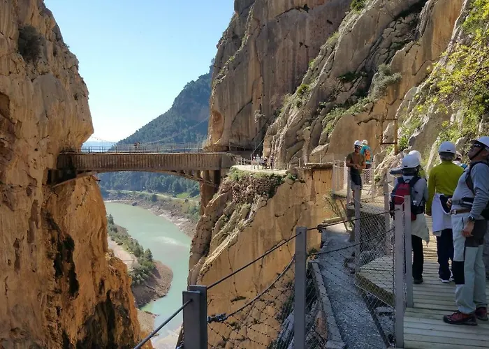 El Emigrante El Chorro